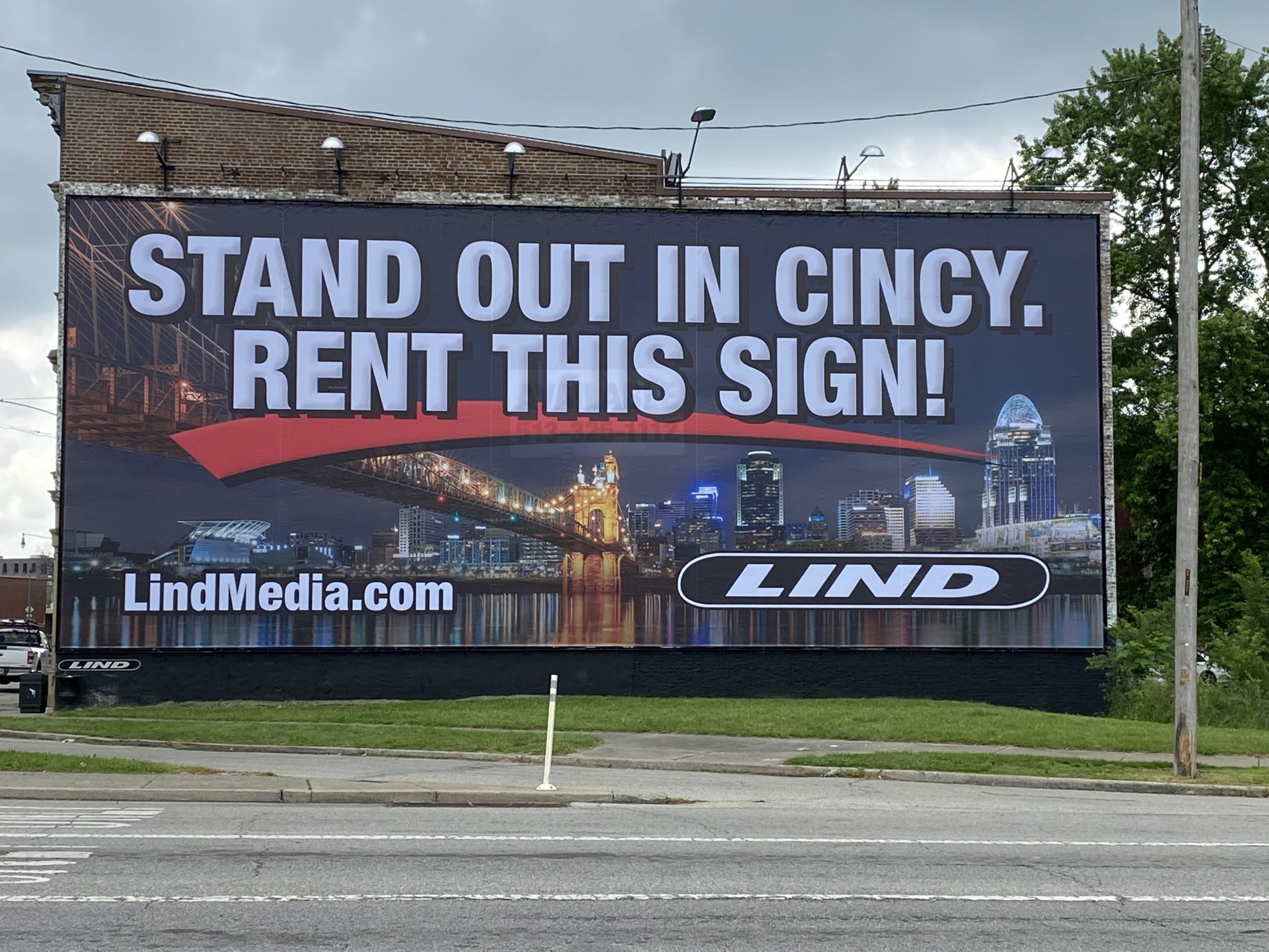 Cincinnati billboards, Cincinnati wallscapes, city wallscapes, bulletin advertising